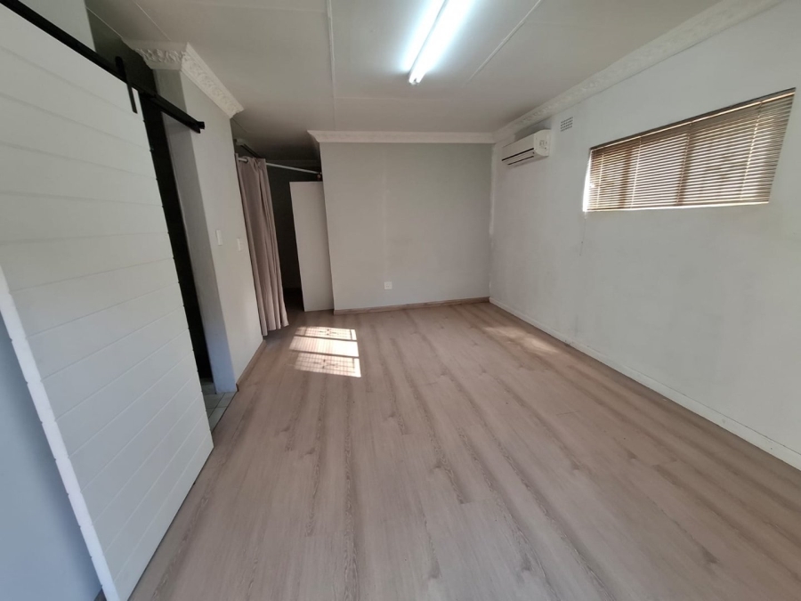 4 Bedroom Property for Sale in Safari Gardens North West